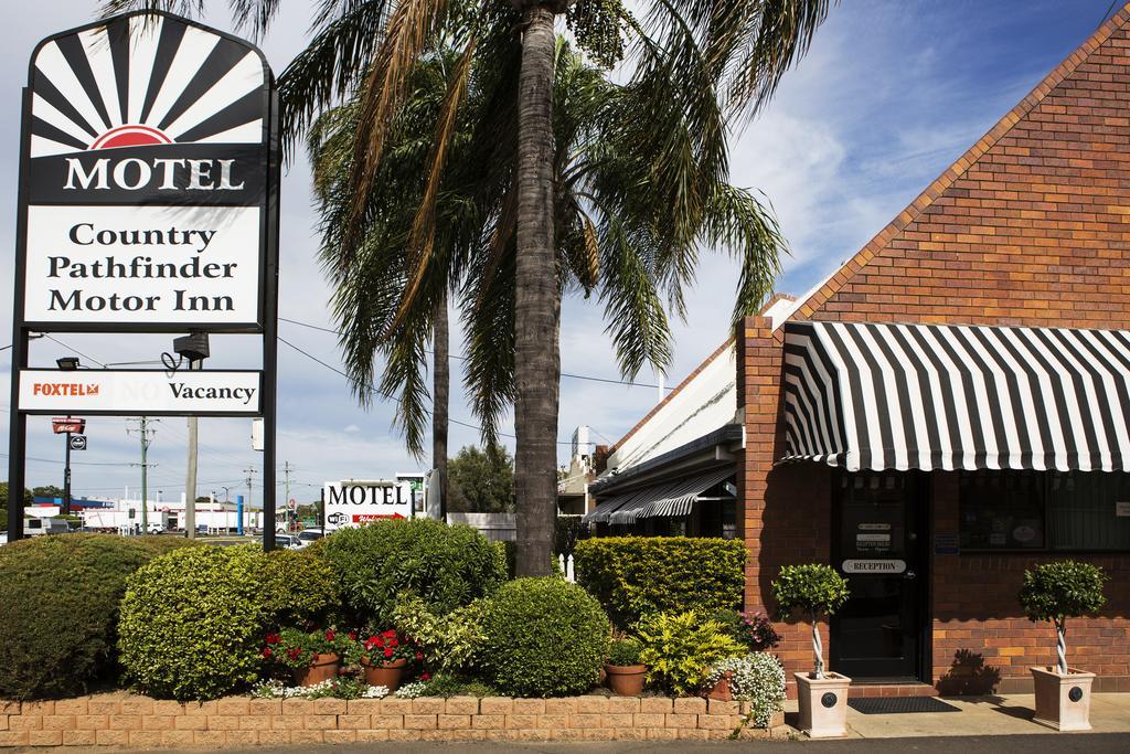 دالبي Country Pathfinder Motor Inn المظهر الخارجي الصورة